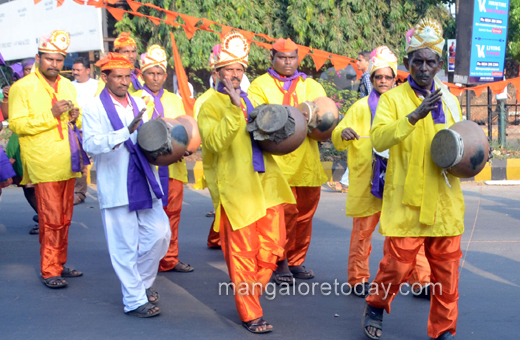 Konkani lokostav procession